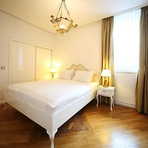 Minka 3*, Ljubljana Slovenia