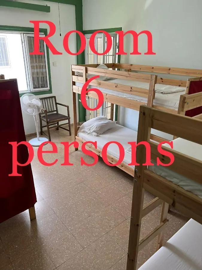 Hostel Past Or Tail Larnaca 0*,  Kypr