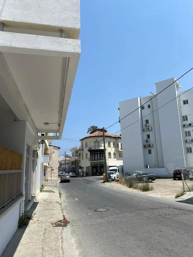 Past Or Tail Hostel Larnaca